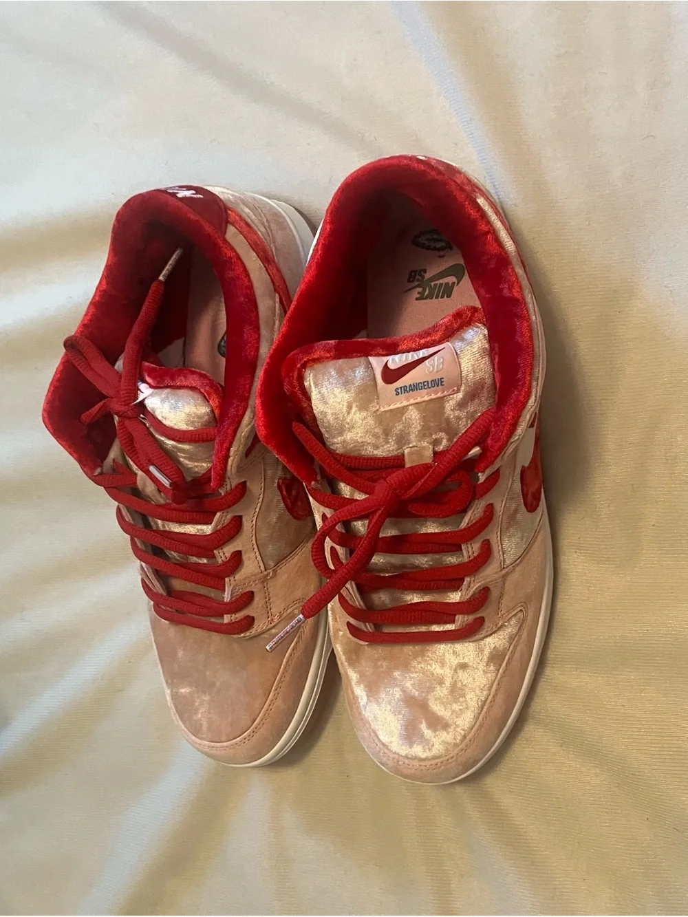 Nike sb dunks strange love size 10